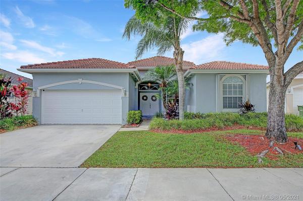 North Gate, 2485 SE 4th Pl, Homestead, Florida 33033, image 2