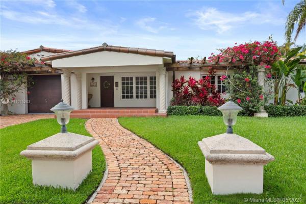 Riviera, 417 Gerona Ave, Coral Gables, Florida 33146, image 2