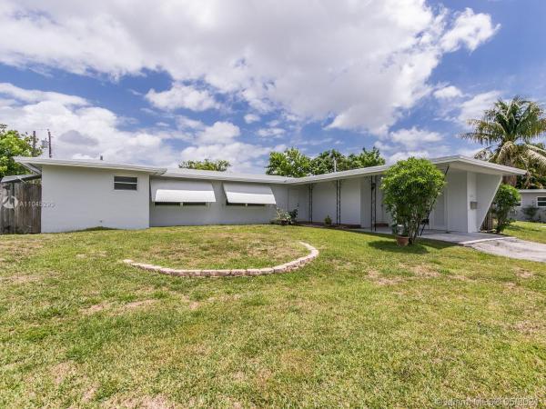 Sunset Isles, 2815 Cleveland St, Hollywood, Florida 33020, image 2