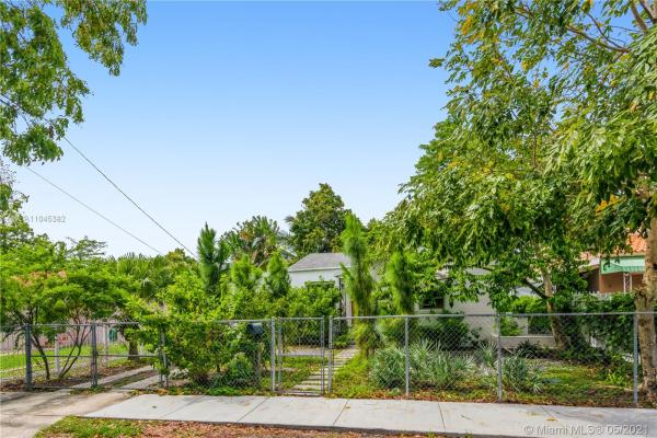 Coral Nook, 3071 SW 4th St, Miami, Florida 33135, image 2