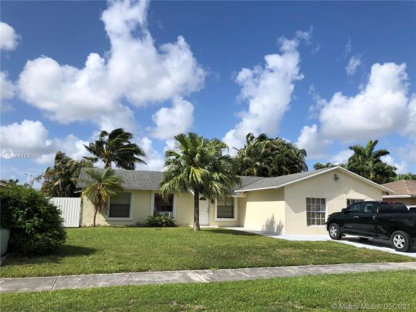 Winston Park, 13430 SW 82nd St, Kendale Lakes, Florida 33183, image 2