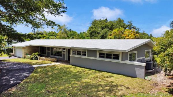 Bea Manors, 7421 SW 131st St, Pinecrest, Florida 33156, image 2