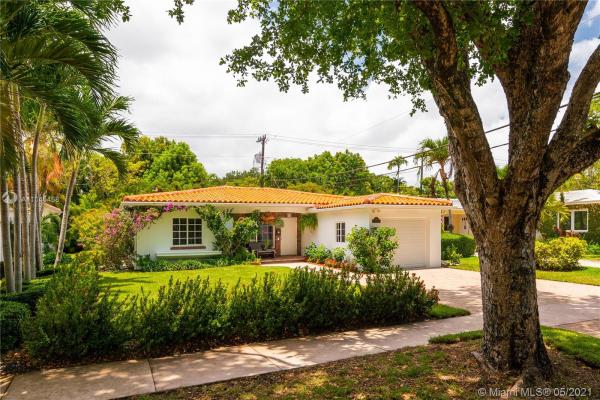 Coral Estates, 1714 Costado St, Coral Gables, Florida 33134, image 2