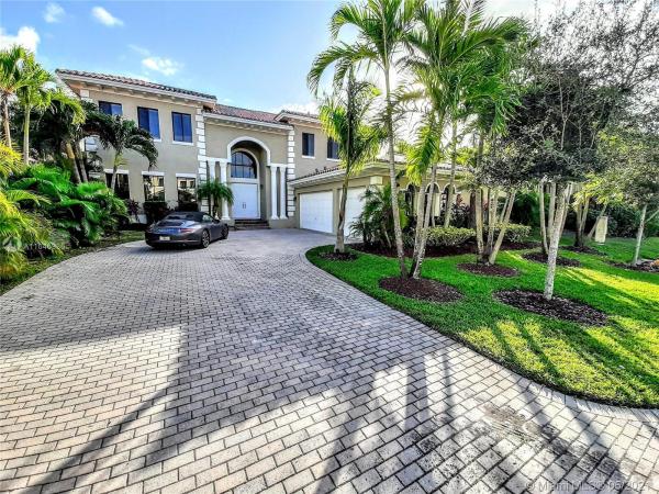Cutler Cay, 7512 SW 187th St, Cutler Bay, Florida 33157, image 2