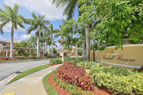 Kendall Breeze, 12368 SW 122nd St, Three Lakes, Florida 33186, image 2