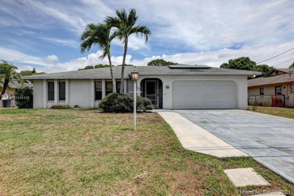 1233 SE McFarlane, Florida 34952, image 2