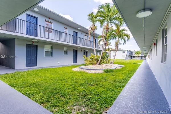 Gables Edge, 4300 SW 67th Ave #28, Glenvar Heights, Florida 33155, image 2