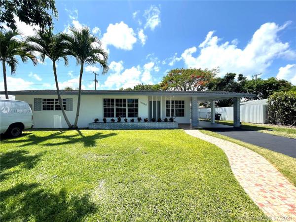 Bel Aire, 18660 Lenaire Dr, Cutler Bay, Florida 33157, image 2