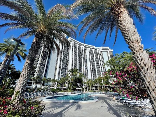 Nine Island Avenue, 9 Island Ave #1811, Miami Beach, Florida 33139, image 2