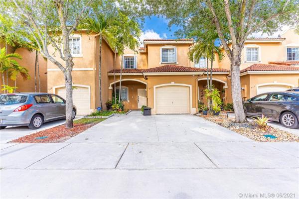 Emerald Lakes, 953 148th Pl, Leisure City, Florida 33194, image 2