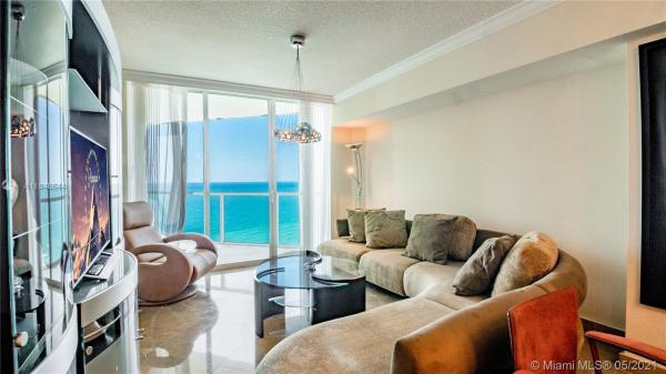 La Perla, 16699 Collins Ave #2501, Sunny Isles Beach, Florida 33160, image 2