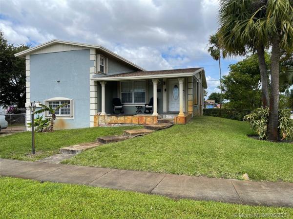 New England Village, 3800 NW 186th St, Miami Gardens, Florida 33055, image 2