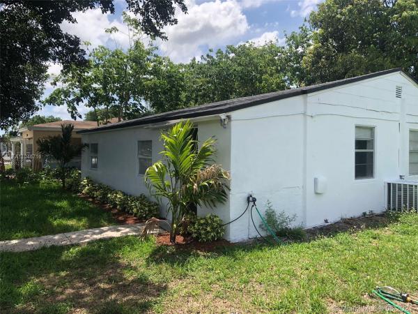Biscayne River Gardens, 2460 NW 155th St, Miami Gardens, Florida 33054, image 2