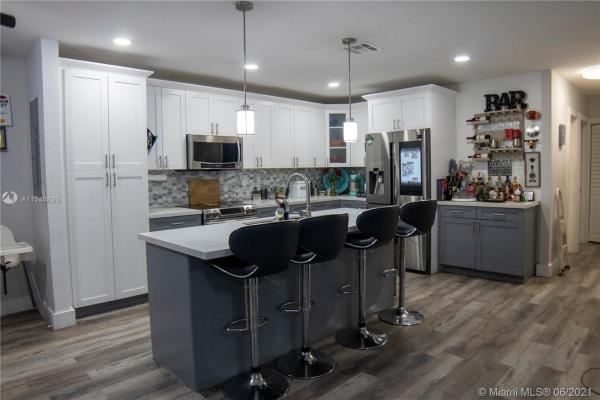 Cutler Ridge Manor Estates, 19417 SW 97th Pl, Cutler Bay, Florida 33157, image 2