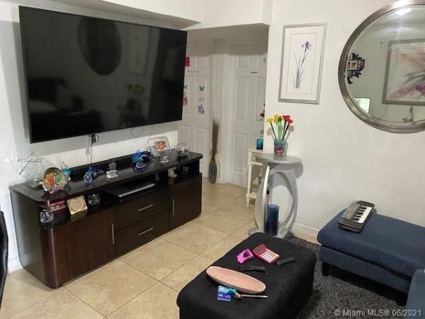 West Biscayne, 921 NW 101st St, Pinewood, Florida 33150, image 2