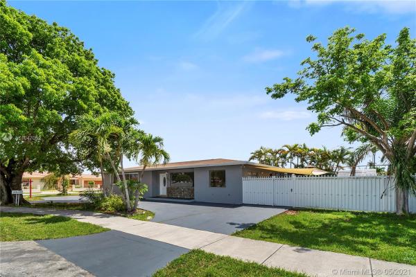 McKeever Terrace, 4365 SW 83rd Ave, Olympia Heights, Florida 33155, image 2