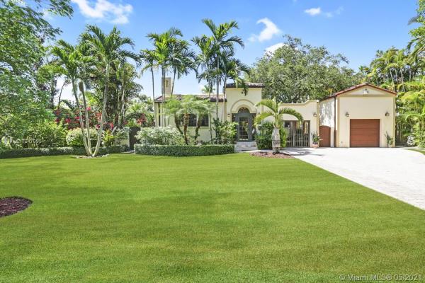 Coral Gables Country Club, 1520 Dorado Ave, Coral Gables, Florida 33146, image 2