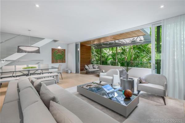 Ocean Beach, 234 Washington Ave #C, Miami Beach, Florida 33139, image 2
