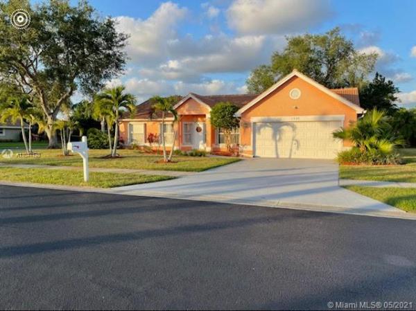 1335 SW Sandalwood Cv, Florida 34986, image 2