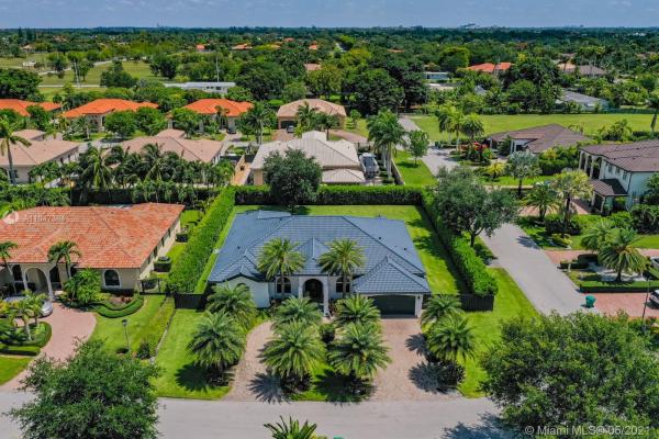 Breeze At Galloway, 12201 SW 82nd Ter, Kendale Lakes, Florida 33183, image 2