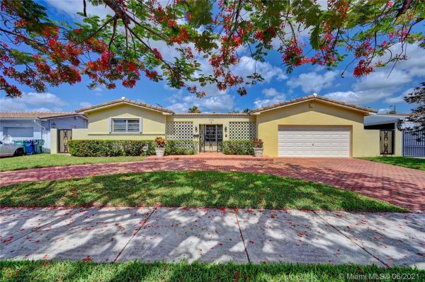 Westbrooke, 1710 SW 98th Ct, University Park, Florida 33165, image 2