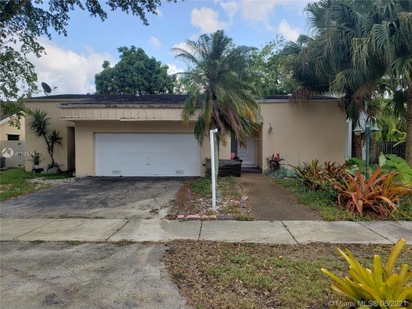 Calusa Club Estates, 12724 SW 96th Ter, The Crossings, Florida 33186, image 2