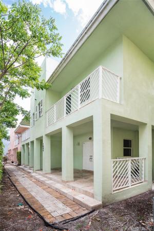 Roads End Village, 1049 SW 9th Ct #L-1, Miami, Florida 33130, image 2
