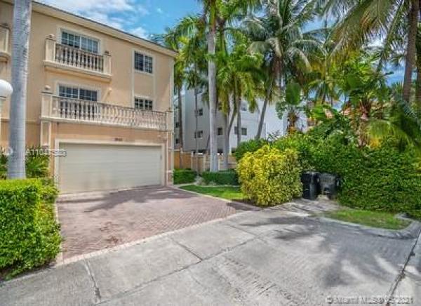 Eastern Marine, NE 168th St #3925, North Miami Beach, Florida 33160, image 2