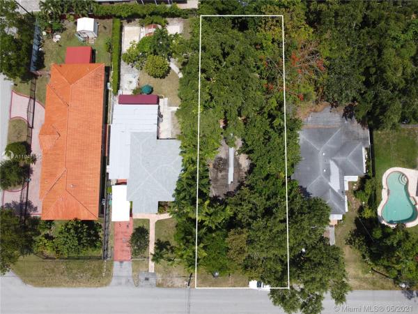 Coral Villas, 3019 SW 65th Ave, Coral Terrace, Florida 33155, image 2