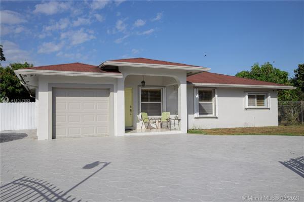Princeton No HOA, 26301 SW 133rd Ct, Princeton, Florida 33032, image 2