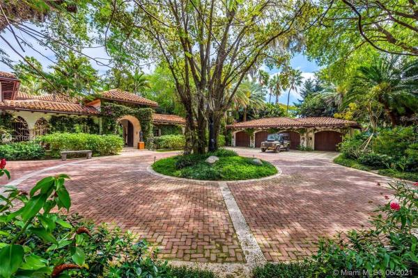 Beach View, 6385 Pinetree Drive Cir, Miami Beach, Florida 33141, image 2