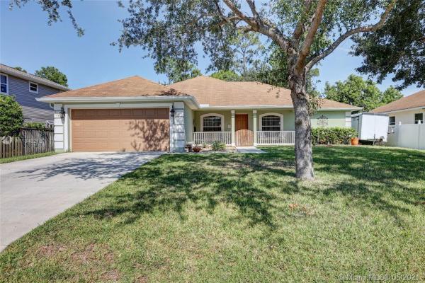 2262 SW Nightingale Ter, Florida 34953, image 2