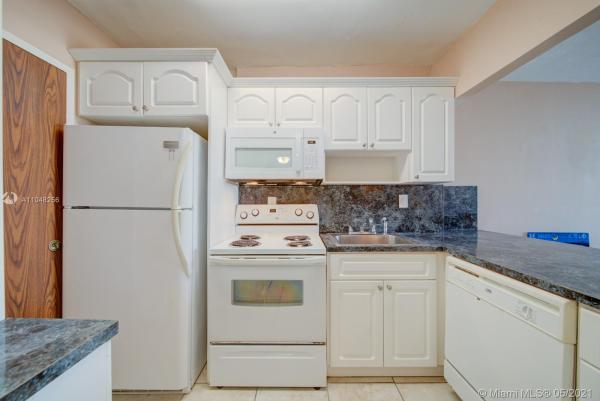 Triton Tower, 2899 Collins Ave #636, Miami Beach, Florida 33140, image 2