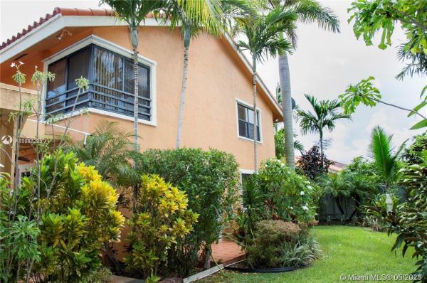 Glen Cove, 11471 SW 103rd St, Kendall, Florida 33176, image 2