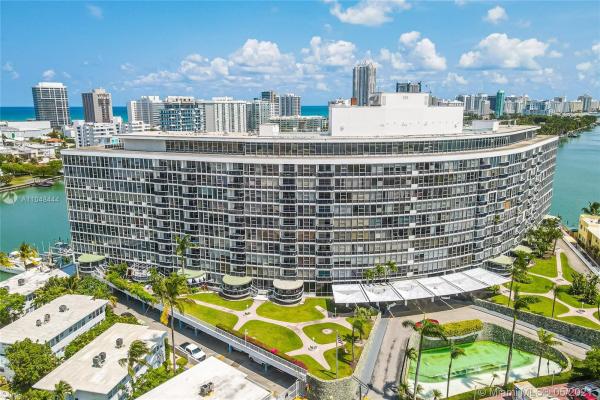 King Cole, 900 Bay Dr #425, Miami Beach, Florida 33141, image 2