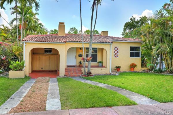 Granada Groves, 829 Granada Groves Ct, Coral Gables, Florida 33134, image 2