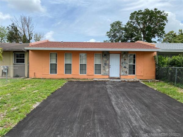 Leslie Estates, 2855 NW 196 Ter #, Miami Gardens, Florida 33056, image 2