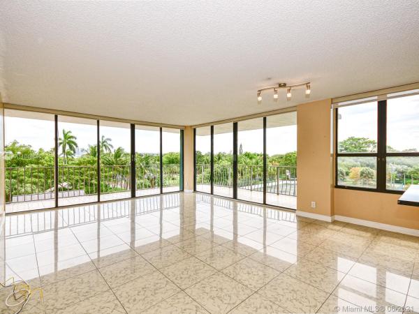 The Palm Bay Yacht Club, 780 NE 69th St #409, Miami, Florida 33138, image 2