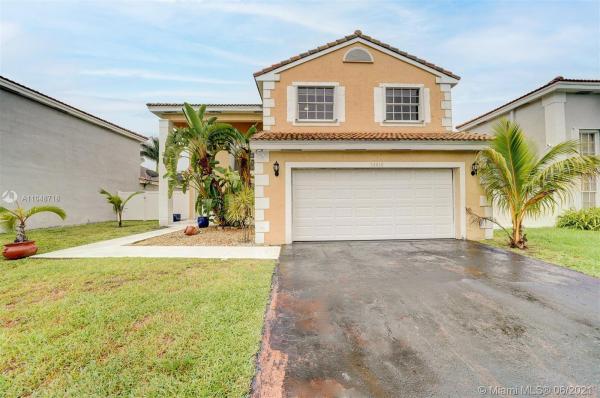 Wedgewood Cove, Davie, Florida 33325, image 2