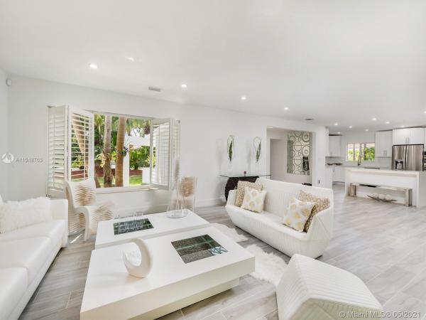 Sans Souci, 10 Prospect Dr, Coral Gables, Florida 33133, image 2