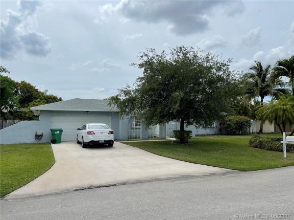 19060 SW 128th Ct, South Miami Heights, Florida 33177, image 2