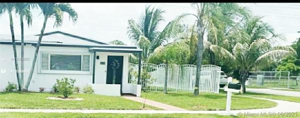 Lee Manor, 10270 SW 35th Ter, University Park, Florida 33165, image 2