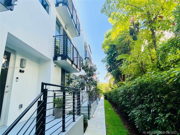 101 Bay Harbor Townhouse, 1169 101st St #1169, Bay Harbor Islands, Florida 33154, image 2