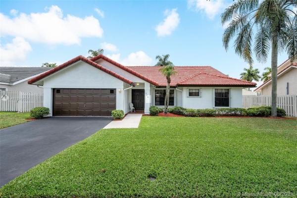 Shenandoah, 870 Amherst Ave, Davie, Florida 33325, image 2