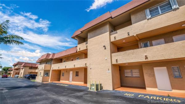 Puerta Del Sol, 9952 N Kendall Dr #324-3, Kendall, Florida 33176, image 3
