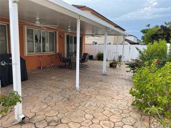947 SW 155th Ct, Unincorporated Dade County, Florida 33194, image 2