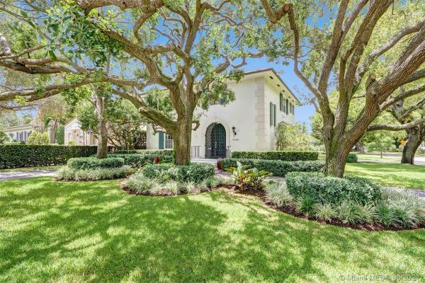 Coral Gables Country Club, 4400 San Amaro Dr, Coral Gables, Florida 33146, image 2
