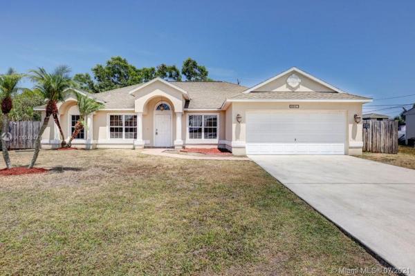 2241 SE Braddock, Florida 34952, image 2