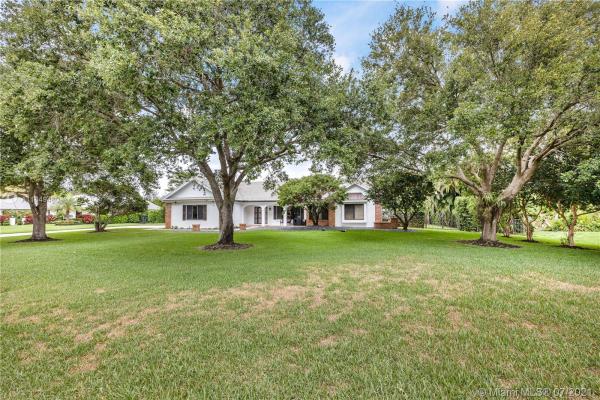 Whispering Pines, 13351 SW 30th Ct, Davie, Florida 33330, image 2