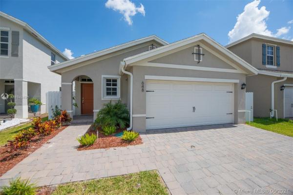 Royal Homes West, 648 NE 5th Way, Florida City, Florida 33034, image 2